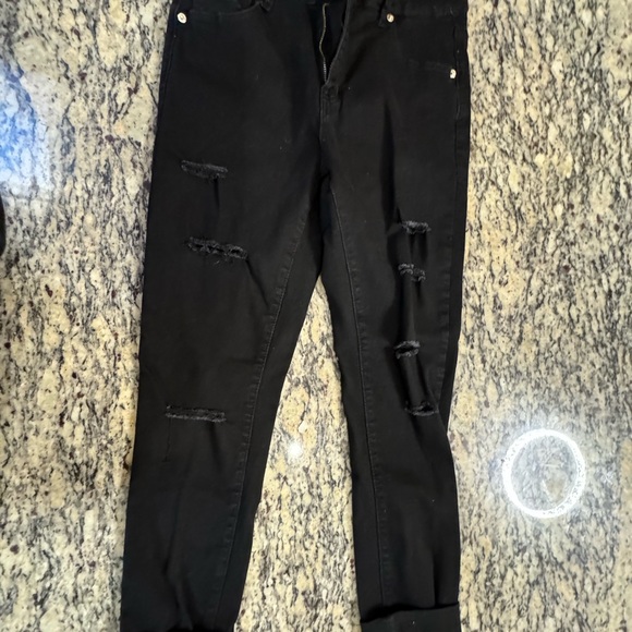 Black distressed - Picture 4 of 4